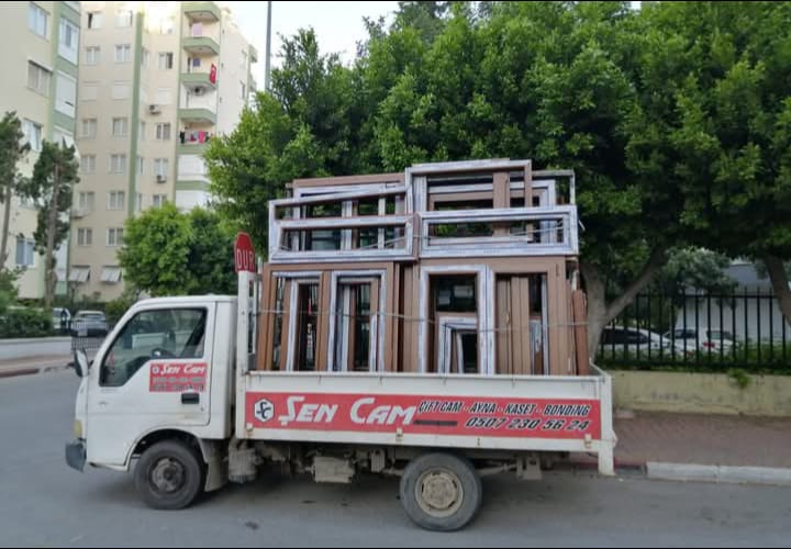 Şen Cam 